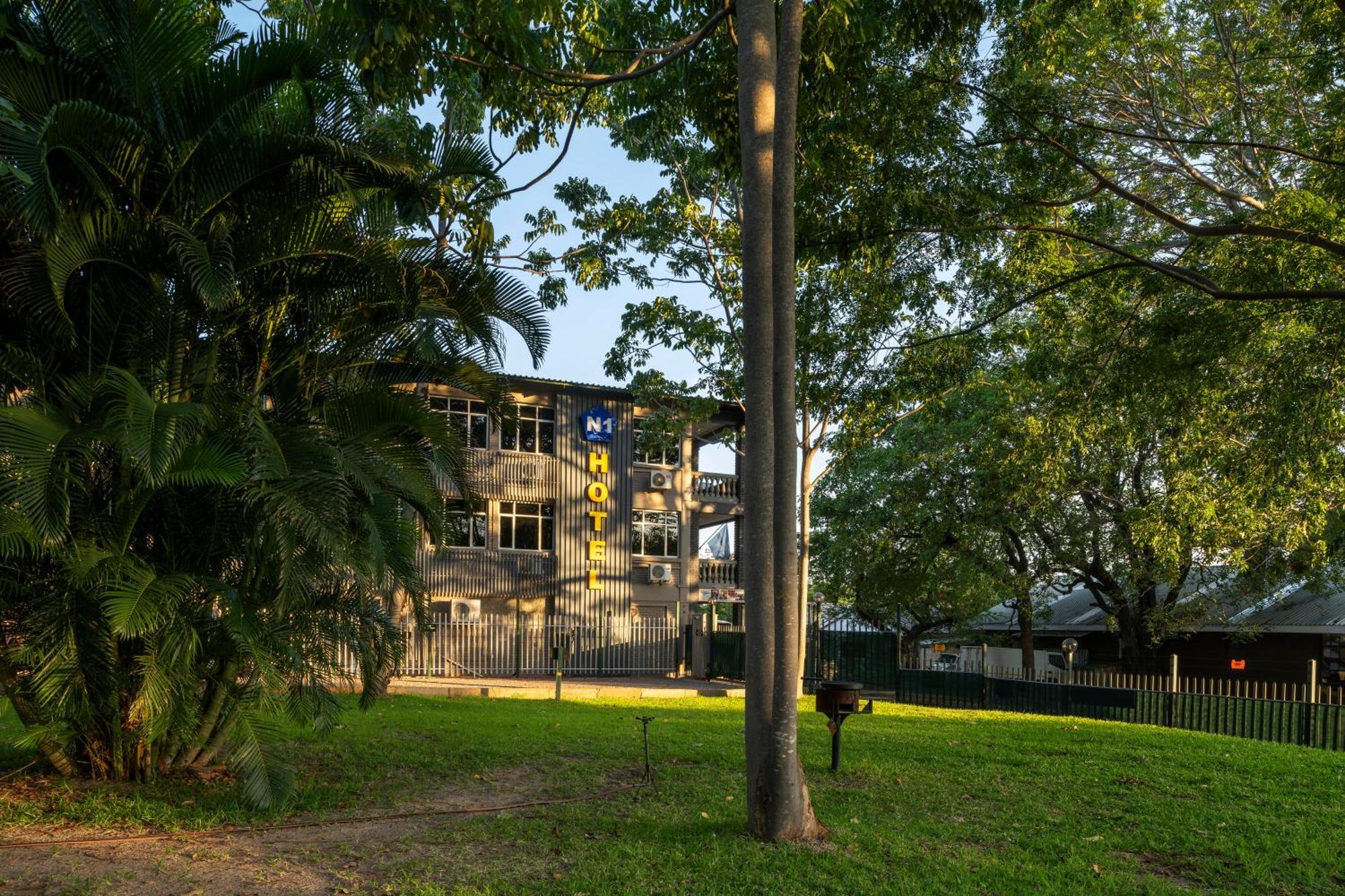 N1 Hotel & Campsite Καταρράκτες Βικτωρίας Εξωτερικό φωτογραφία